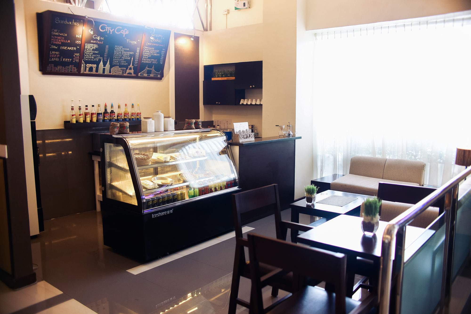 ไพรม์ ซิตี้ รีสอร์ต โฮเต็ล Hotel อังเฮเลส ภายนอก รูปภาพ