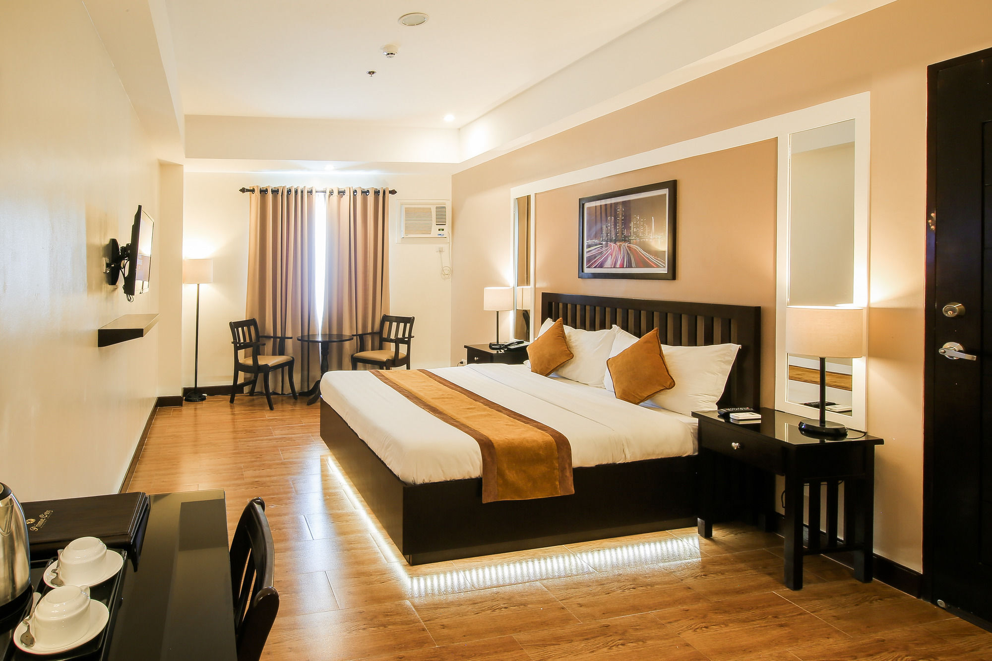 ไพรม์ ซิตี้ รีสอร์ต โฮเต็ล Hotel อังเฮเลส ภายนอก รูปภาพ